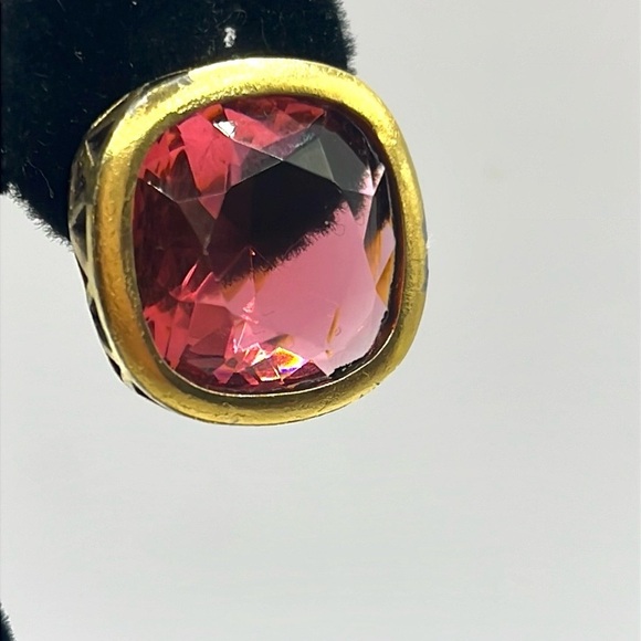 Yves Saint Laurent Pink and Gold Classic Earrings Vintage Clip on Earrings  1980 - Picture 5 of 14